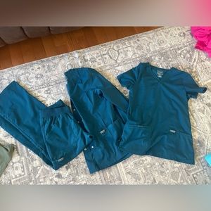 Cherokee workwear scrub set and jacket